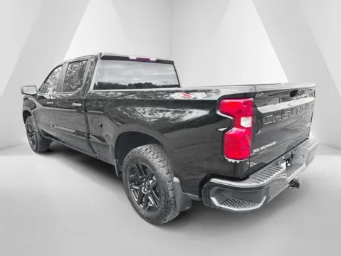 More photos of 2024 Chevrolet Silverado 1500 Custom at Hometown Chevrolet, OH