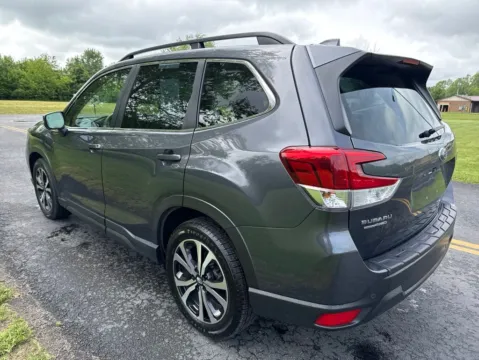 More photos of 2021 Subaru Forester Limited at Hometown Chevrolet, OH