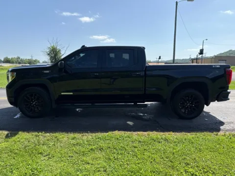 More photos of 2021 GMC Sierra 1500 Elevation at Hometown Chevrolet, OH
