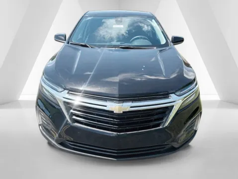 Photos of 2024 Chevrolet Equinox LT for sale in Waverly, OH at Hometown Chevrolet