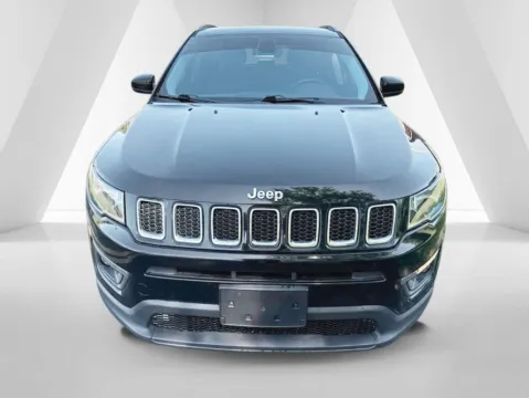 Photos of 2018 Jeep Compass Latitude for sale in Waverly, OH at Hometown Chevrolet