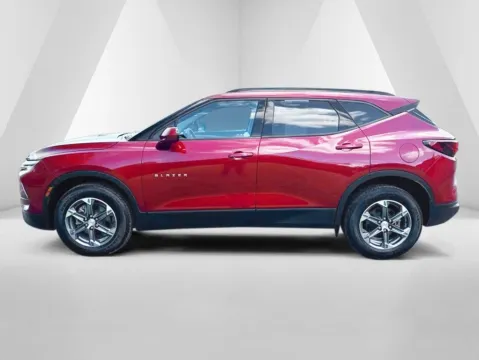 More photos of 2023 Chevrolet Blazer LT at Hometown Chevrolet, OH