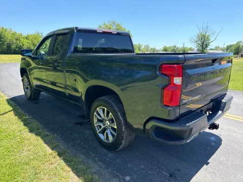 More photos of 2020 Chevrolet Silverado 1500 RST at Hometown Chevrolet, OH