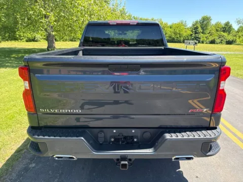 More photos of 2020 Chevrolet Silverado 1500 RST at Hometown Chevrolet, OH