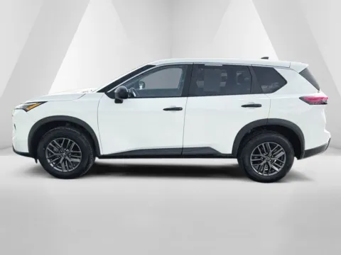 More photos of 2024 Nissan Rogue S at Hometown Chevrolet, OH