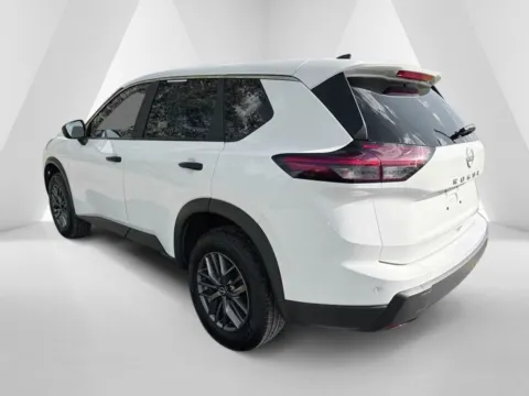 More photos of 2024 Nissan Rogue S at Hometown Chevrolet, OH