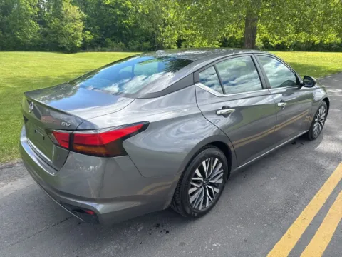 More photos of 2024 Nissan Altima 2.5 SV at Hometown Chevrolet, OH