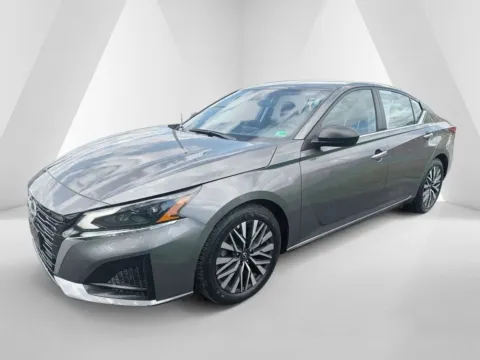 Photos of 2024 Nissan Altima 2.5 SV for sale in Waverly, OH at Hometown Chevrolet