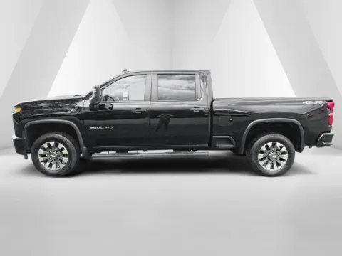 More photos of 2023 Chevrolet Silverado 2500HD Custom at Hometown Chevrolet, OH