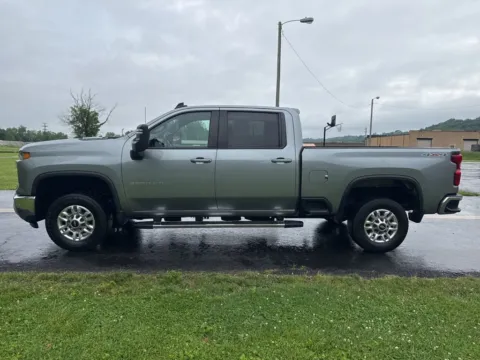 More photos of 2024 Chevrolet Silverado 2500HD LT at Hometown Chevrolet, OH