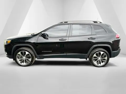 More photos of 2022 Jeep Cherokee Limited at Hometown Chevrolet, OH