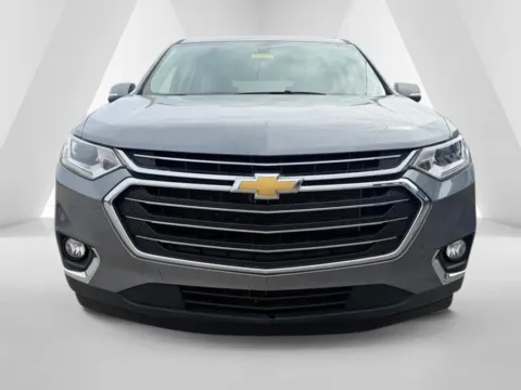 Photos of 2021 Chevrolet Traverse LT for sale in Waverly, OH at Hometown Chevrolet