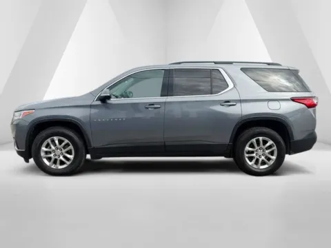 More photos of 2021 Chevrolet Traverse LT at Hometown Chevrolet, OH