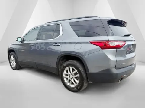 More photos of 2021 Chevrolet Traverse LT at Hometown Chevrolet, OH