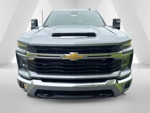 Photos of 2026 Chevrolet Silverado 2500HD LT for sale in Waverly, OH at Hometown Chevrolet