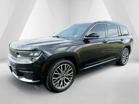 Another view of 2021 Jeep Grand Cherokee L Summit for sale in Waverly, OH at Hometown Chevrolet