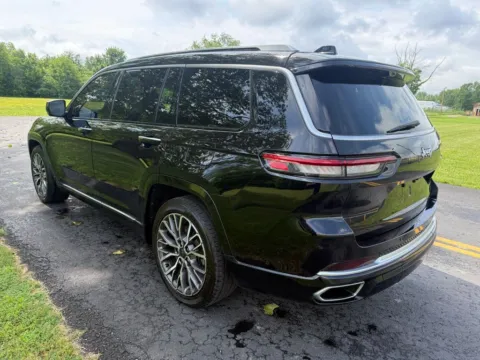 More photos of 2021 Jeep Grand Cherokee L Summit at Hometown Chevrolet, OH