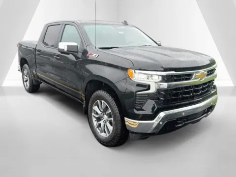 Black 2026 Chevrolet Silverado 1500 LT for sale in Waverly, OH