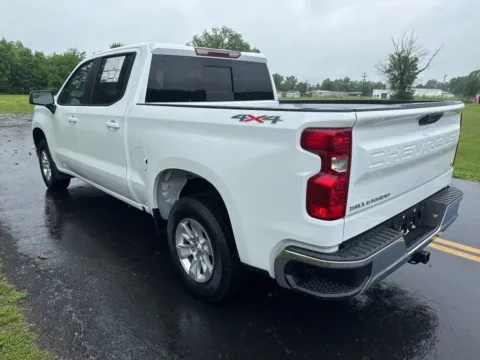 More photos of 2026 Chevrolet Silverado 1500 LT at Hometown Chevrolet, OH