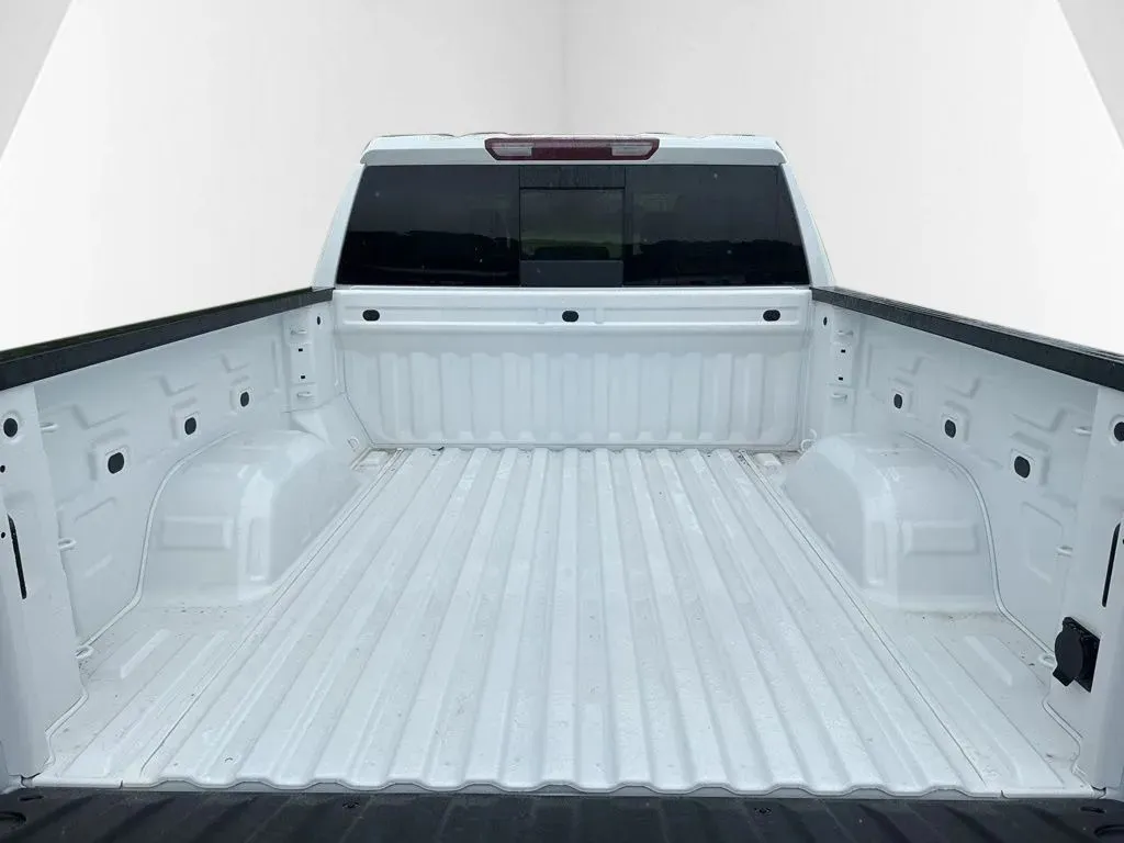 2026 Chevrolet Silverado 1500 LT - Photo 9