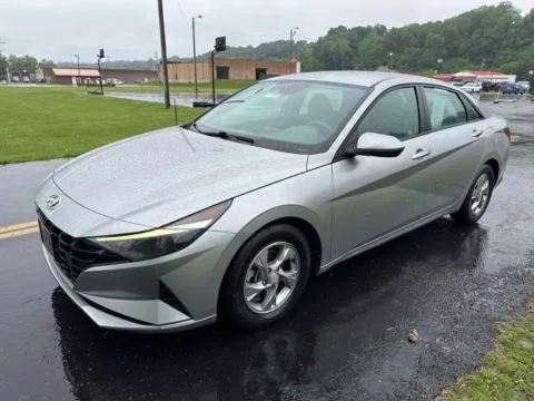 Another view of 2021 Hyundai Elantra SE for sale in Waverly, OH at Hometown Chevrolet