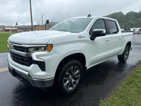 Another view of 2026 Chevrolet Silverado 1500 LT for sale in Waverly, OH at Hometown Chevrolet