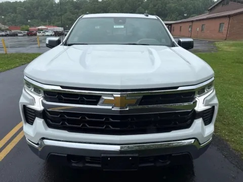 Photos of 2026 Chevrolet Silverado 1500 LT for sale in Waverly, OH at Hometown Chevrolet