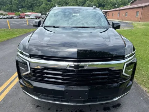 Photos of 2026 Chevrolet Suburban LS for sale in Waverly, OH at Hometown Chevrolet