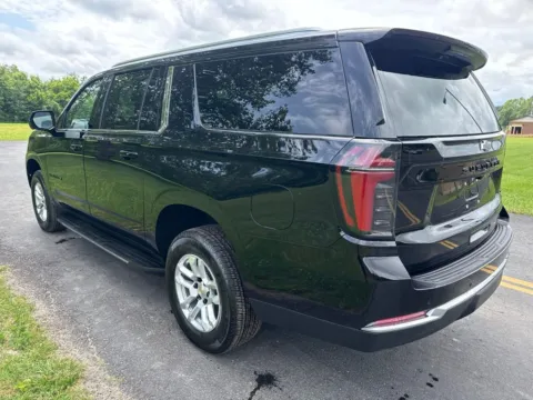More photos of 2026 Chevrolet Suburban LS at Hometown Chevrolet, OH