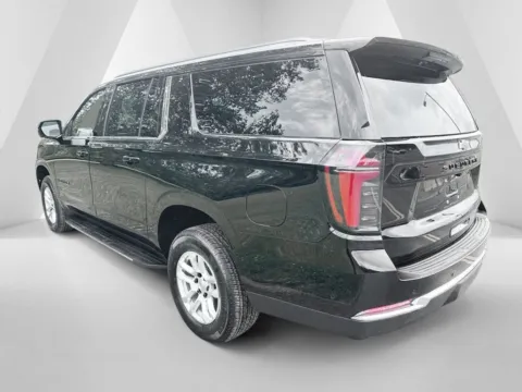 More photos of 2026 Chevrolet Suburban LS at Hometown Chevrolet, OH