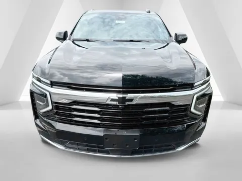 Photos of 2026 Chevrolet Suburban LS for sale in Waverly, OH at Hometown Chevrolet