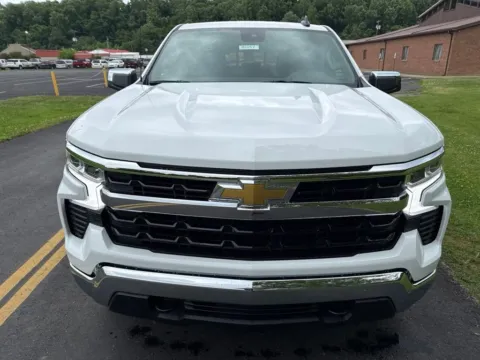 Photos of 2026 Chevrolet Silverado 1500 LT for sale in Waverly, OH at Hometown Chevrolet