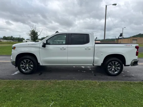 More photos of 2026 Chevrolet Silverado 1500 LT at Hometown Chevrolet, OH
