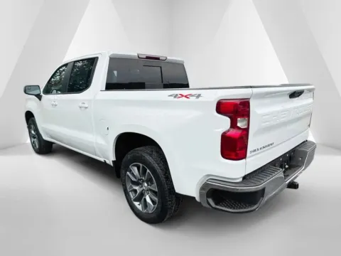 More photos of 2026 Chevrolet Silverado 1500 LT at Hometown Chevrolet, OH