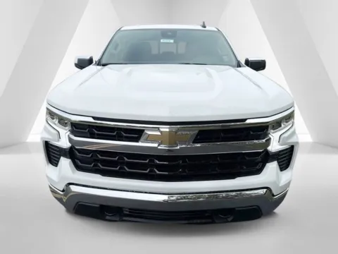 Photos of 2026 Chevrolet Silverado 1500 LT for sale in Waverly, OH at Hometown Chevrolet