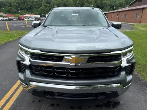 Photos of 2026 Chevrolet Silverado 1500 LT for sale in Waverly, OH at Hometown Chevrolet