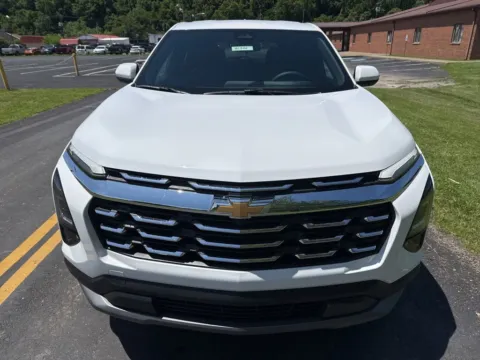 Photos of 2026 Chevrolet Equinox LT for sale in Waverly, OH at Hometown Chevrolet