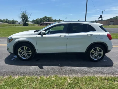 More photos of 2018 Mercedes-Benz GLA 250 at Hometown Chevrolet, OH