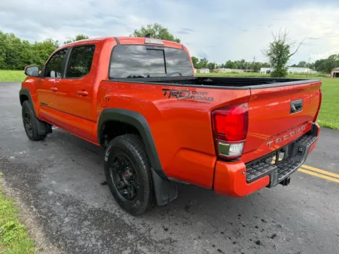 More photos of 2017 Toyota Tacoma TRD Off-Road at Hometown Chevrolet, OH