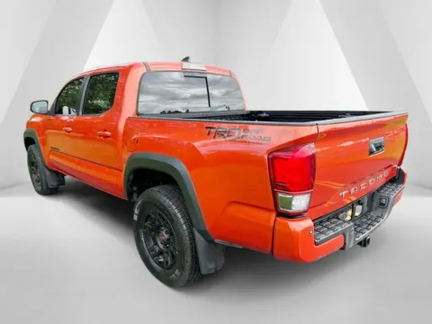 More photos of 2017 Toyota Tacoma TRD Off-Road at Hometown Chevrolet, OH