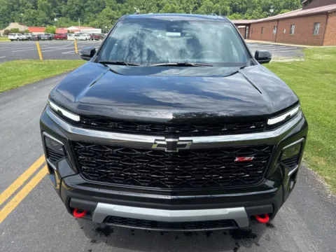 Photos of 2026 Chevrolet Traverse Z71 for sale in Waverly, OH at Hometown Chevrolet