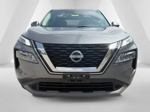 Photos of 2023 Nissan Rogue SV for sale in Waverly, OH at Hometown Chevrolet
