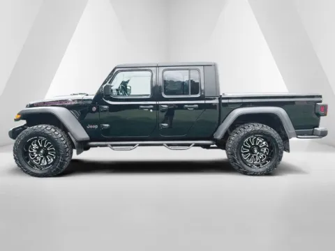 More photos of 2023 Jeep Gladiator Rubicon at Hometown Chevrolet, OH