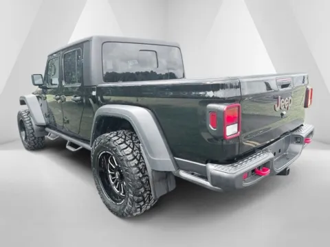 More photos of 2023 Jeep Gladiator Rubicon at Hometown Chevrolet, OH