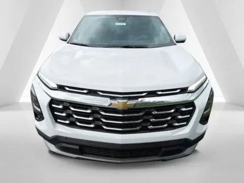 Photos of 2026 Chevrolet Equinox LT for sale in Waverly, OH at Hometown Chevrolet