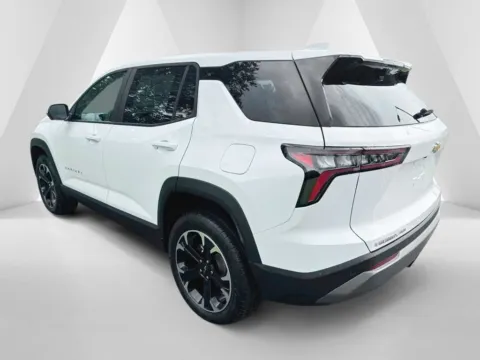 More photos of 2026 Chevrolet Equinox LT at Hometown Chevrolet, OH