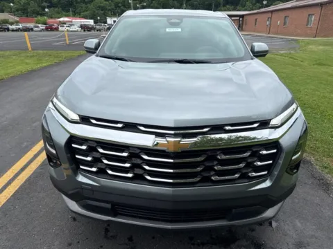 Photos of 2026 Chevrolet Equinox LT for sale in Waverly, OH at Hometown Chevrolet