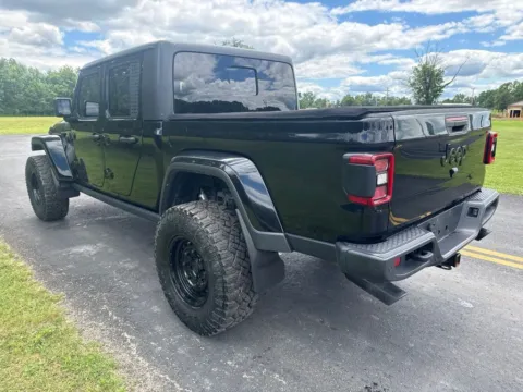More photos of 2021 Jeep Gladiator Overland at Hometown Chevrolet, OH
