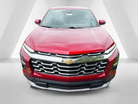 Photos of 2026 Chevrolet Equinox LT for sale in Waverly, OH at Hometown Chevrolet