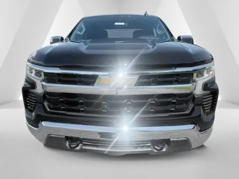 Photos of 2026 Chevrolet Silverado 1500 LT for sale in Waverly, OH at Hometown Chevrolet